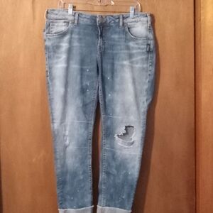 Silver Girlfriend Casual Women's Distressed Jeans In Washed Blue